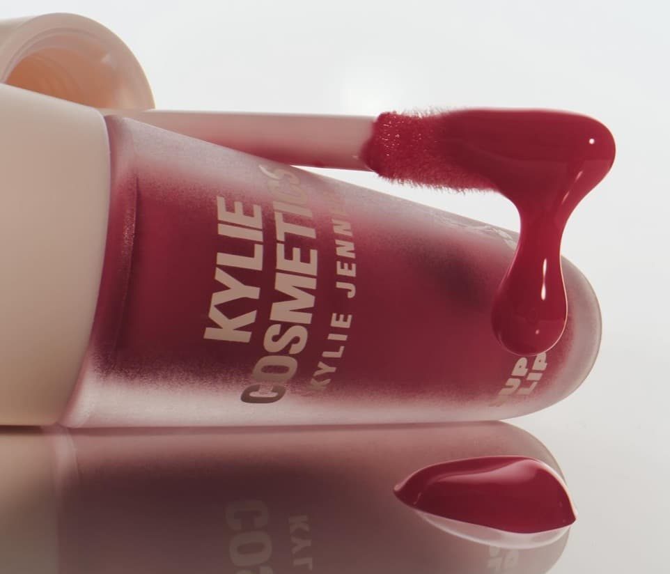 Kylie Cosmetics Supple Kiss Lip Glaze