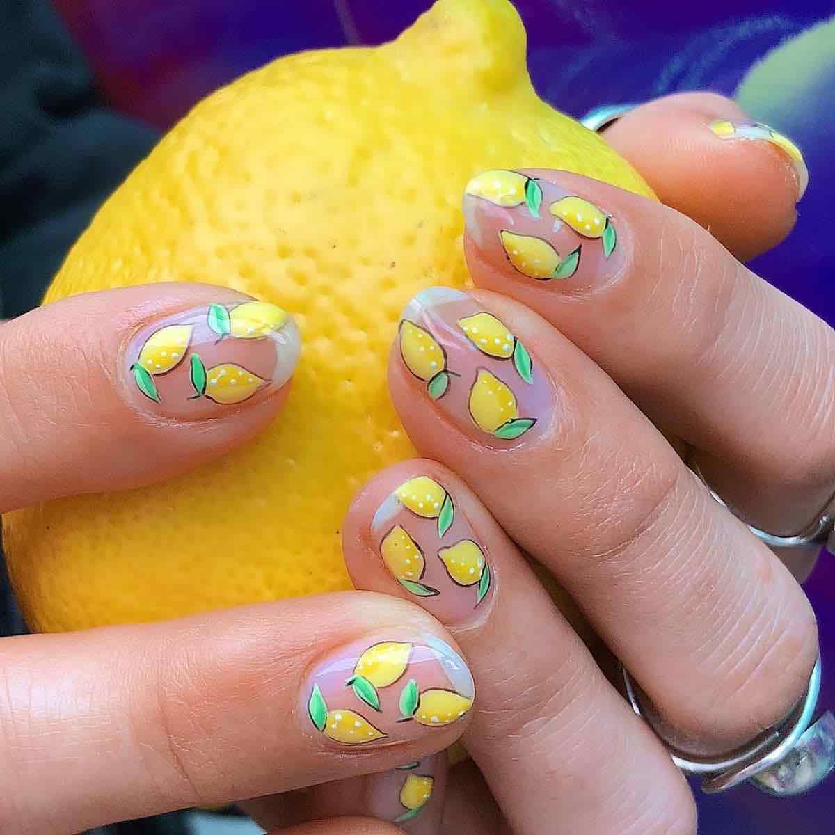 Nail art limoni